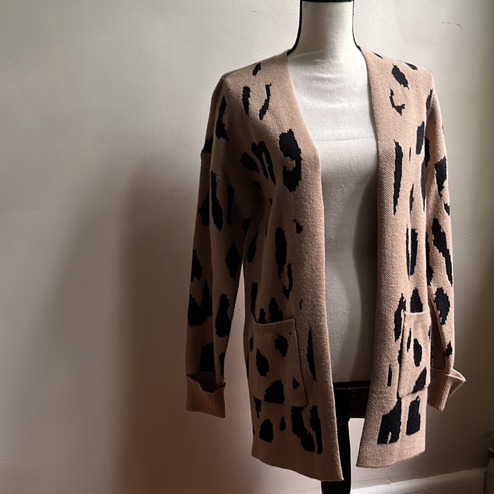 Women's Long Sleeve Open Front Leopard Print Knitted Sweater